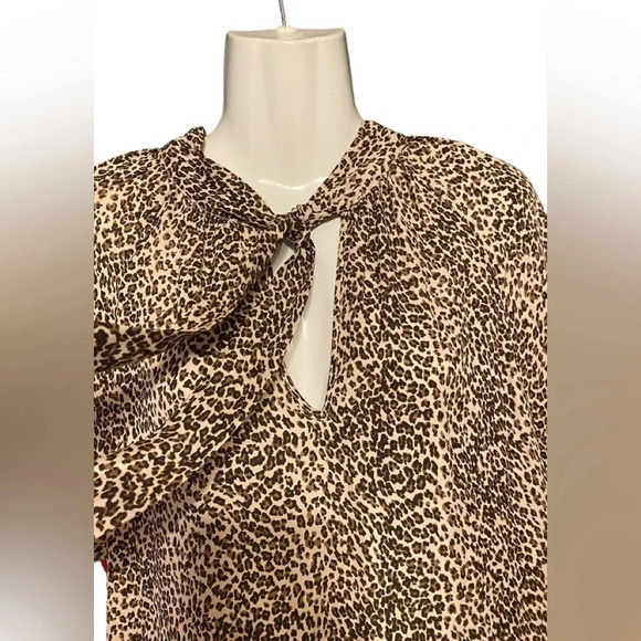 Joie Silk Animal Print Shirt Sleeve Blouse - Picture 6 of 11